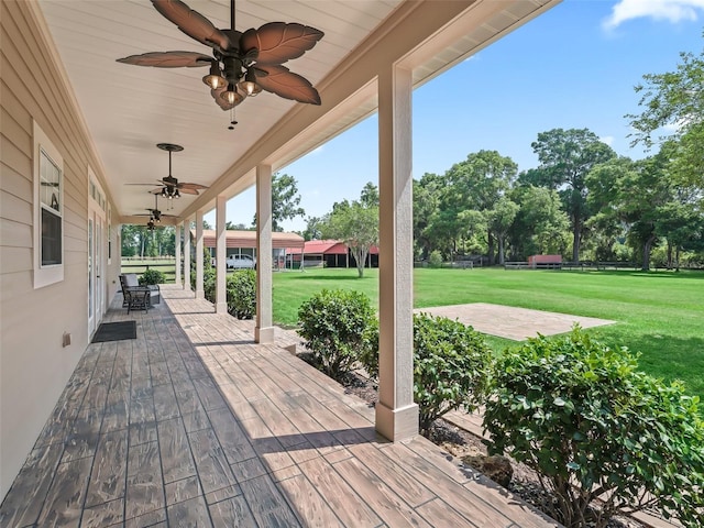 2540 NE 120th St, Anthony, FL 32617 - view of patio featuring a ceiling fan