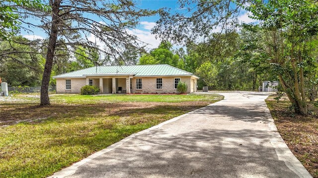 505 Fisher Rd, Ocklawaha, FL 32179 - photo 1