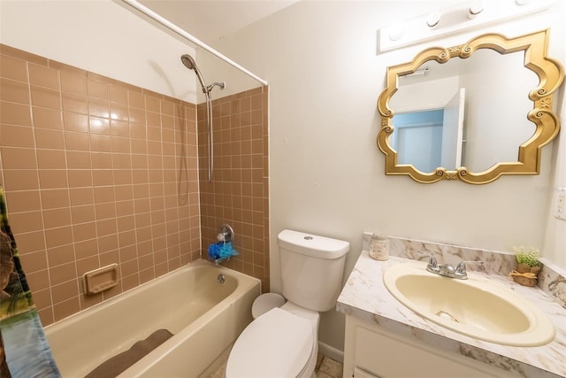 2140 NE 40th St, Ocala, FL 34479 - bathroom with shower / bath combo with shower curtain, toilet, and vanity
