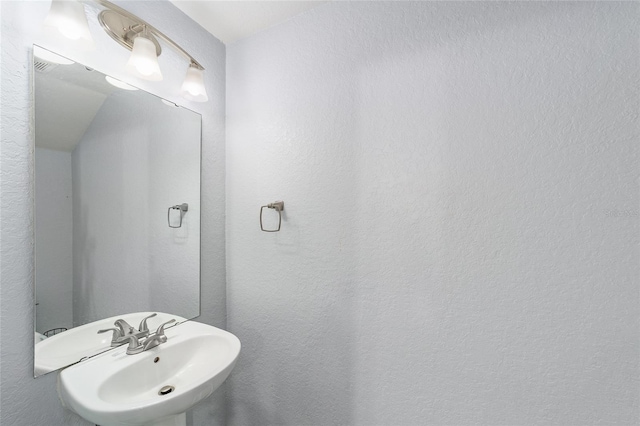 4927 SW 45th Cir, Ocala, FL 34474 - bathroom featuring a sink