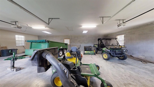 10528 SW 27th Ave, Ocala, FL 34476 - garage featuring a garage door opener