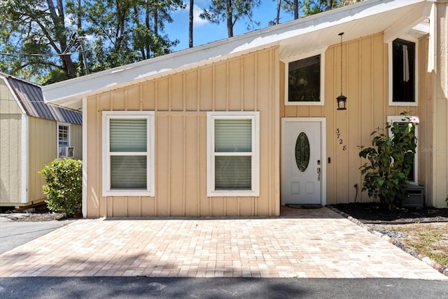 3728 S Eastpark Way, Homosassa, FL 34446 - view of front of home featuring board and batten siding