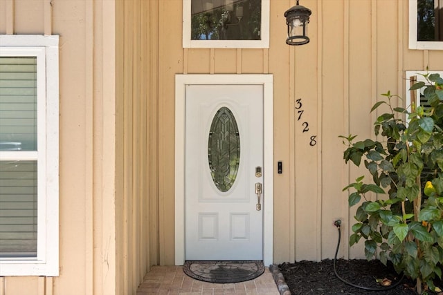 3728 S Eastpark Way, Homosassa, FL 34446 - property entrance with board and batten siding