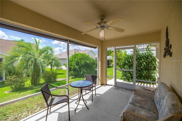 8352 SE 168th Trinity Pl, The Villages, FL 32162 - sunroom / solarium with a ceiling fan