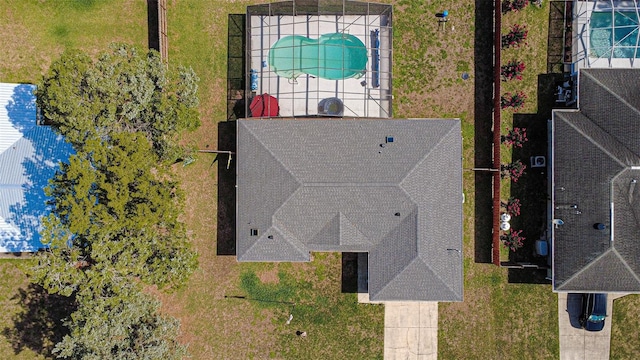 bird's eye view of a pool area