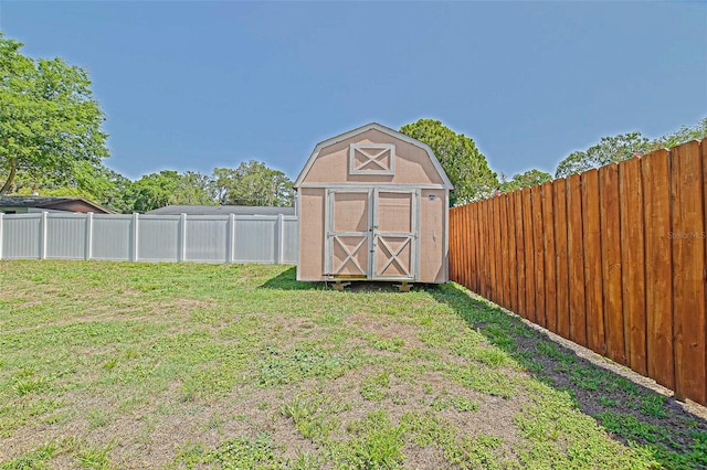 view of yard with a storage unit and an outdoor structure