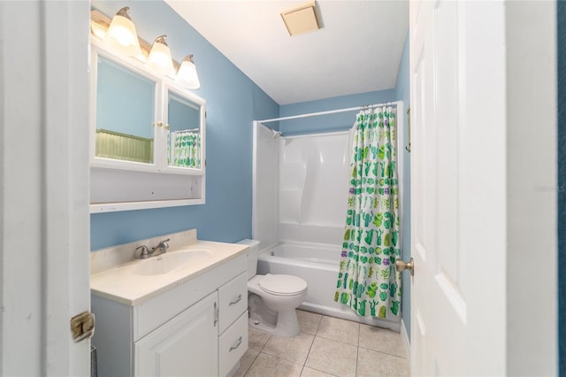 6060 SE 119th Pl, Belleview, FL 34420 - full bath with toilet, vanity, tile patterned flooring, and shower / tub combo with curtain