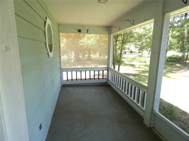 19026 SW 100th Pl, Dunnellon, FL 34432 - unfurnished sunroom featuring plenty of natural light
