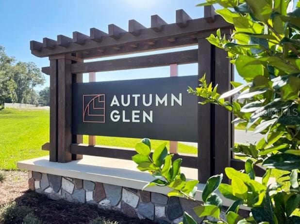 7085 SE 113th Ln, Belleview, FL 34420 - community / neighborhood sign featuring a yard