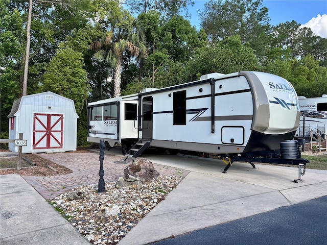 3035 NE 104th Ter, Silver Springs, FL 34488 - photo 1
