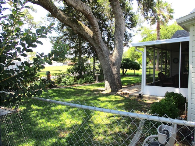 13762 SW 112th Ter, Dunnellon, FL 34432 - view of yard featuring a sunroom