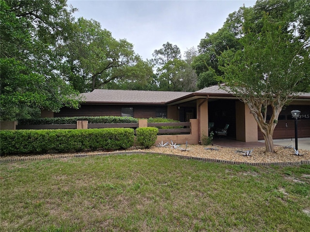 view of front of property with stucco siding