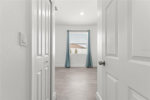 10291 SE 67th Ter, Belleview, FL 34420 - hall featuring baseboards