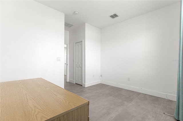 10291 SE 67th Ter, Belleview, FL 34420 - unfurnished office featuring baseboards