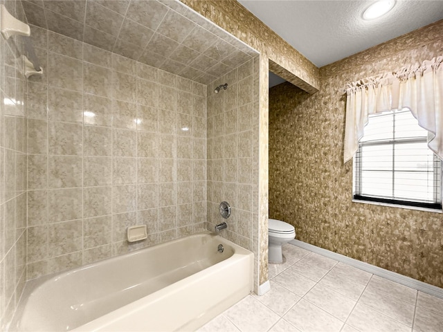 28 Golf View Dr, Ocala, FL 34472 - full bathroom featuring baseboards, toilet, tile patterned flooring, washtub / shower combination, and a textured ceiling