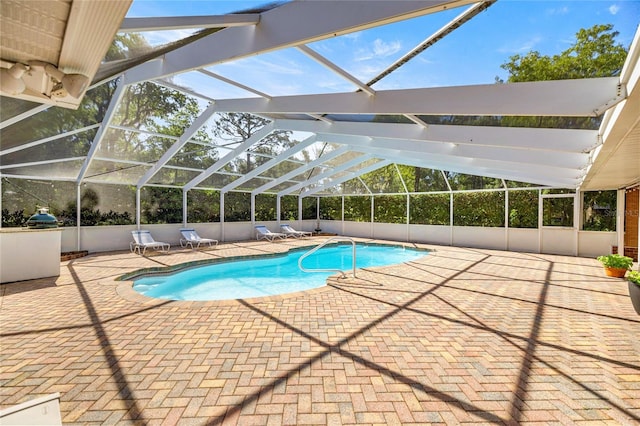 20861 SW 81st Loop, Dunnellon, FL 34431 - view of pool with a patio and glass enclosure