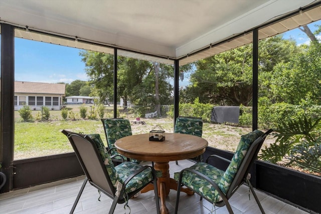 729 Sinclair Ter, Inverness, FL 34450 - sunroom with outdoor dining area