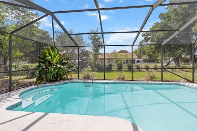 729 Sinclair Ter, Inverness, FL 34450 - swimming pool with glass enclosure