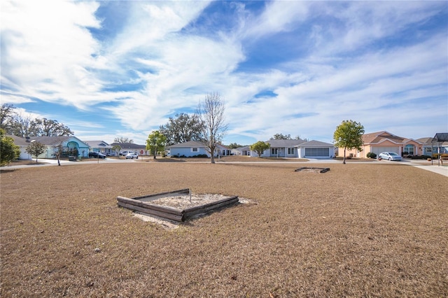 10444 S Clint Loop, Floral City, FL 34436 - view of yard featuring a residential view