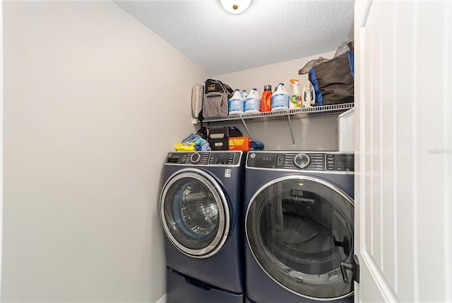 7442 SW 129th Ln, Ocala, FL 34473 - laundry room featuring separate washer and dryer and a textured ceiling