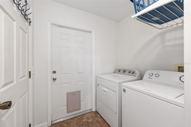 30 Bahia Trace Loop, Ocala, FL 34472 - laundry room with washer and clothes dryer