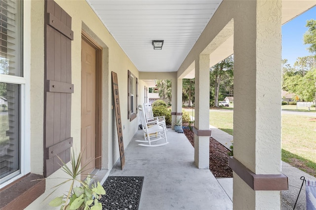 1601 NE 47th Ct, Ocala, FL 34470 - view of covered porch