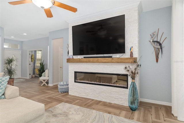 12804 SE 90th Court Rd, Summerfield, FL 34491 - living area featuring a fireplace, baseboards, ceiling fan, and recessed lighting