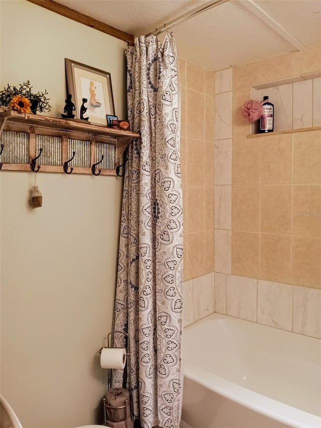 22736 SW 117th St, Dunnellon, FL 34431 - bathroom with shower / bathtub combination with curtain