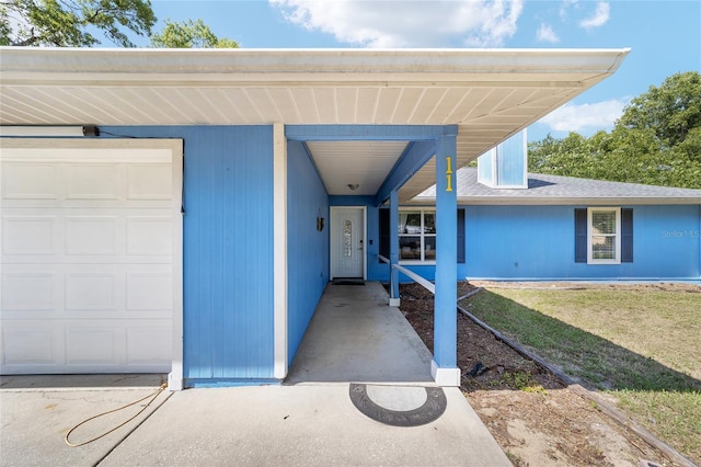 11 SE Fir Trail Trak, Ocala, FL 34472 - view of exterior entry featuring a yard