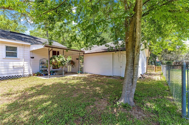 1405 NE 55th St, Ocala, FL 34479 - view of yard featuring a patio area