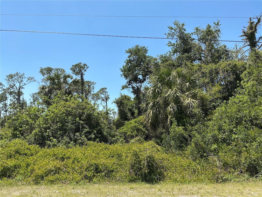 Sadnet Ln, North Port, FL 34286