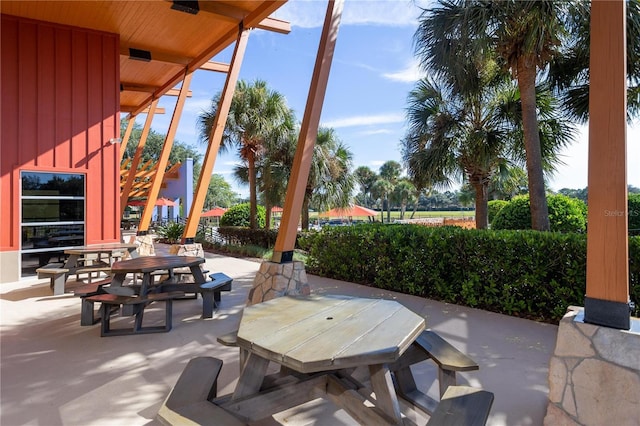 4225 SW 57th Ave, Ocala, FL 34474 - view of patio / terrace featuring outdoor dining area