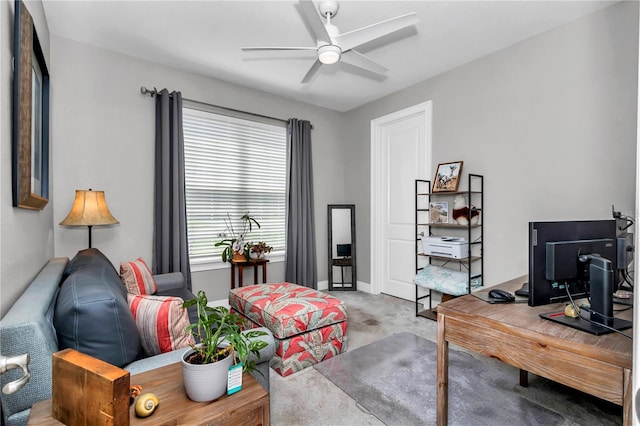 7210 SW 179th Ct, Dunnellon, FL 34432 - home office with ceiling fan and baseboards