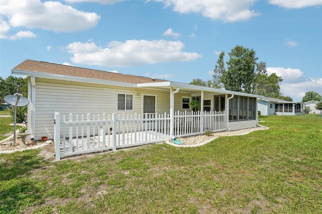 6448 SW 111th Pl, Ocala, FL 34476 - back of house with a sunroom