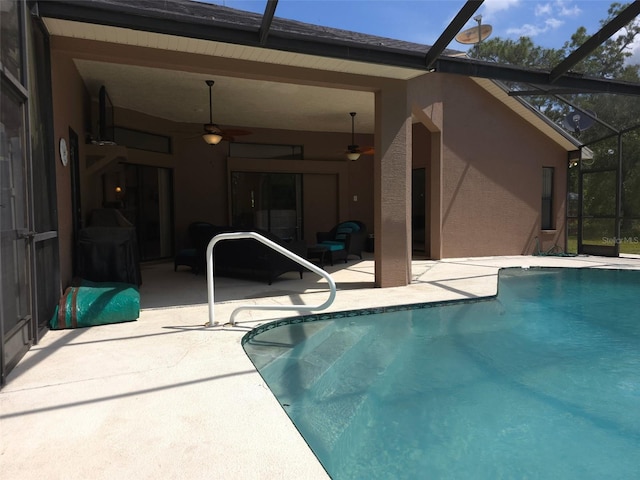 4710 W Mustang Blvd, Beverly Hills, FL 34465 - outdoor pool with a patio area, ceiling fan, and a lanai