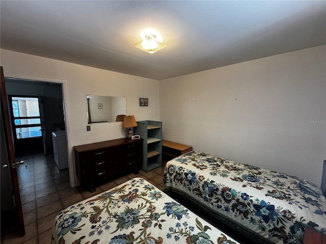 20704 SW Rainbow Lakes Blvd, Dunnellon, FL 34431 - bedroom featuring dark tile patterned flooring