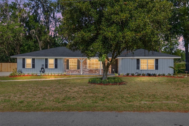 1812 SE 38th Ave, Ocala, FL 34471 - ranch-style house with board and batten siding