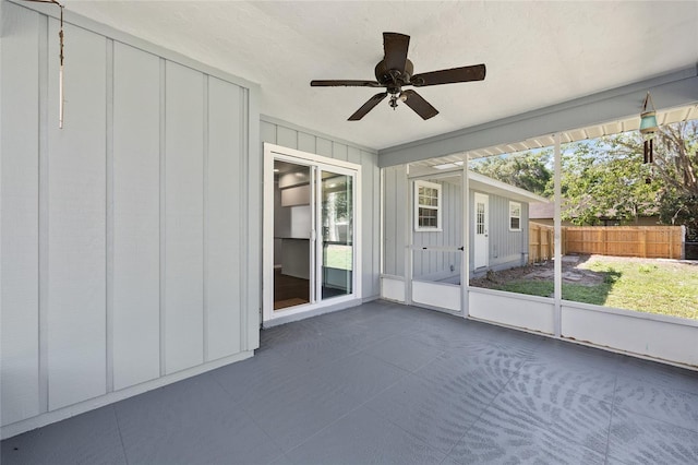 1812 SE 38th Ave, Ocala, FL 34471 - unfurnished sunroom with a ceiling fan