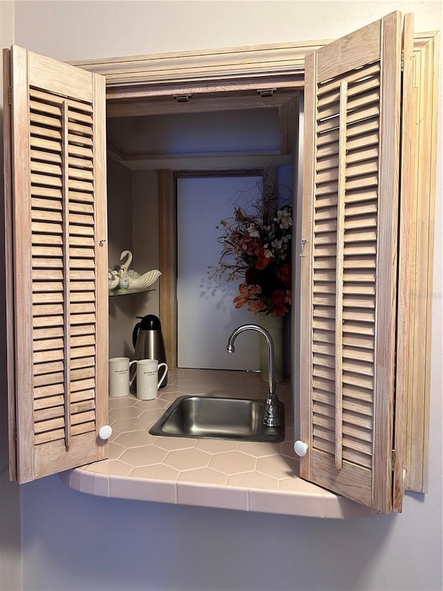 4305 SW 20th Ave, Ocala, FL 34471 - detailed view of a sink
