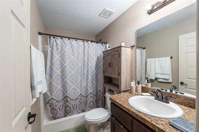2690 SW 154th Ln, Ocala, FL 34473 - bathroom with vanity, a textured ceiling, toilet, a textured wall, and shower / tub combo