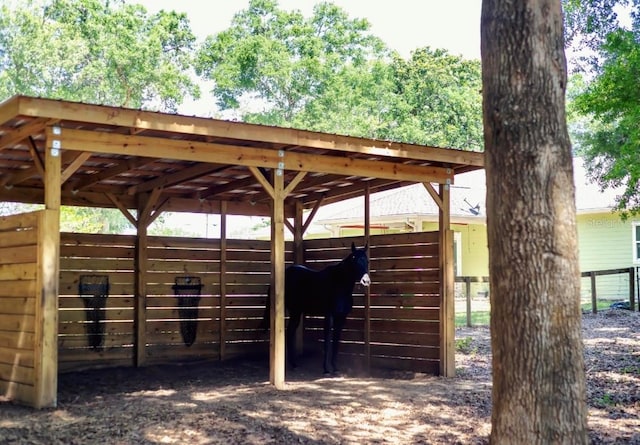 10208 SE 170th Pl, Summerfield, FL 34491 - view of horse barn