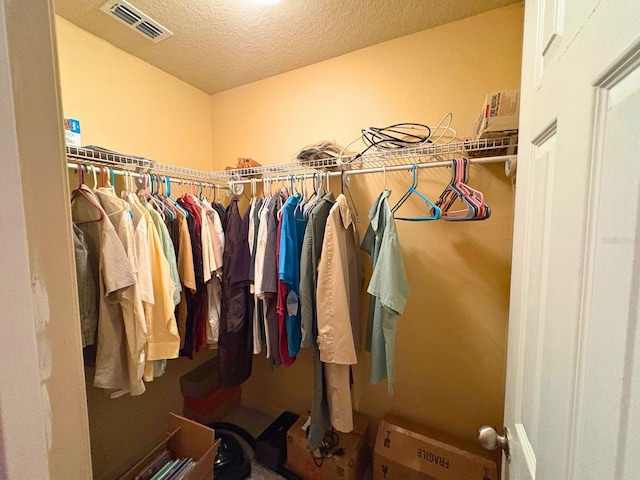 14 Dogwood Drive Radl, Ocala, FL 34472 - walk in closet with carpet