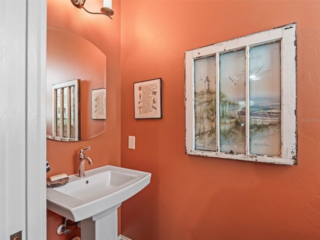402 SW 127th Pl, Ocala, FL 34473 - bathroom featuring a sink