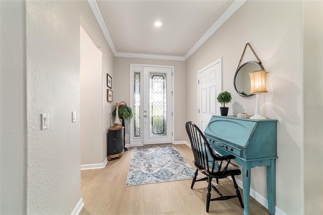 7263 SW 99th Cir, Ocala, FL 34481 - foyer with light wood-style floors, ornamental molding, and baseboards