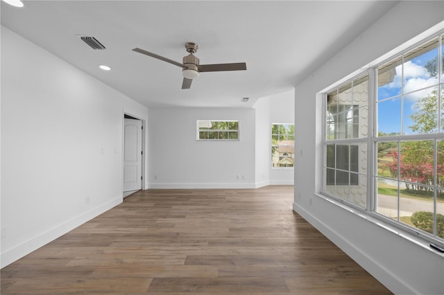 1628 SE 29th Ter, Ocala, FL 34471 - unfurnished room featuring a ceiling fan, recessed lighting, baseboards, and wood finished floors