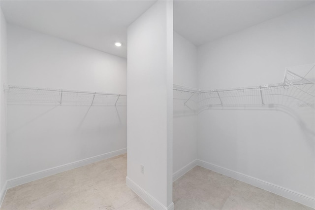 8465 SW 101st Ave, Ocala, FL 34481 - view of walk in closet