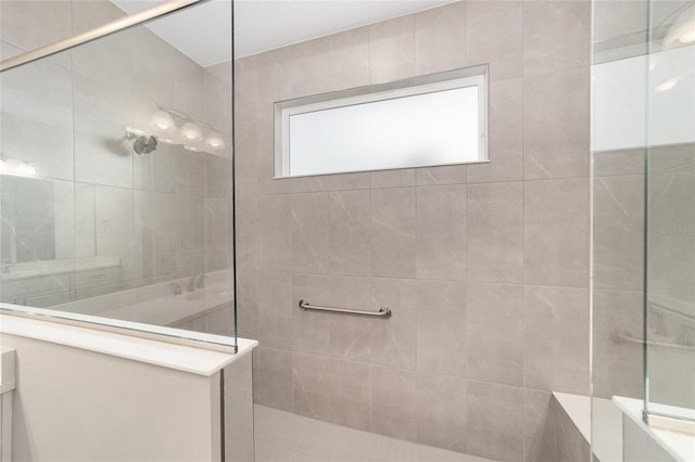 10625 SW 98th Pl, Ocala, FL 34481 - bathroom with a walk in shower and vanity