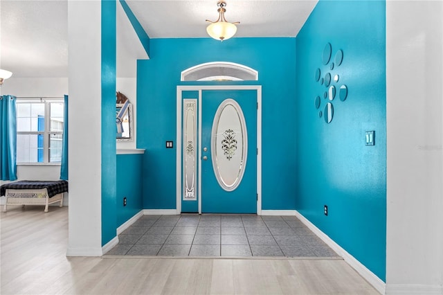 2698 SW 186th Ct, Dunnellon, FL 34432 - foyer with baseboards