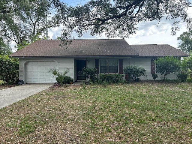 3885 NE 28th Ter, Ocala, FL 34479 - ranch-style house featuring an attached garage, driveway, and a front yard
