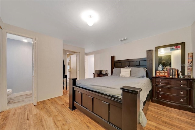 1322 NE 53rd St, Ocala, FL 34479 - bedroom featuring light wood-style floors
